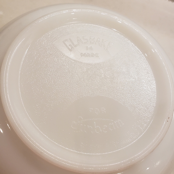 White Glasbake size 14 mixing bowl with spout for Sunbeam mixer - Picture 3 of 6